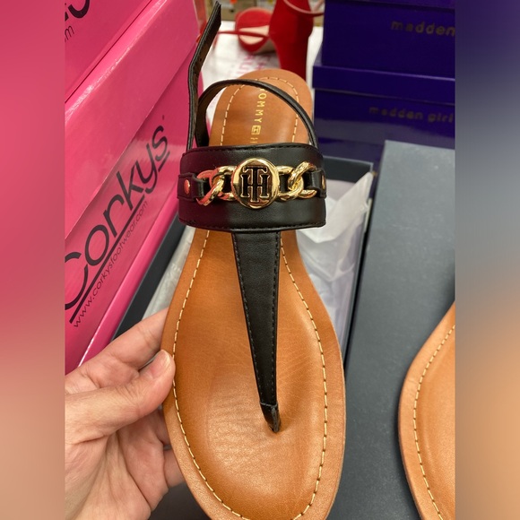 Tommy Hilfiger Sandals black  $25 - Picture 1 of 2